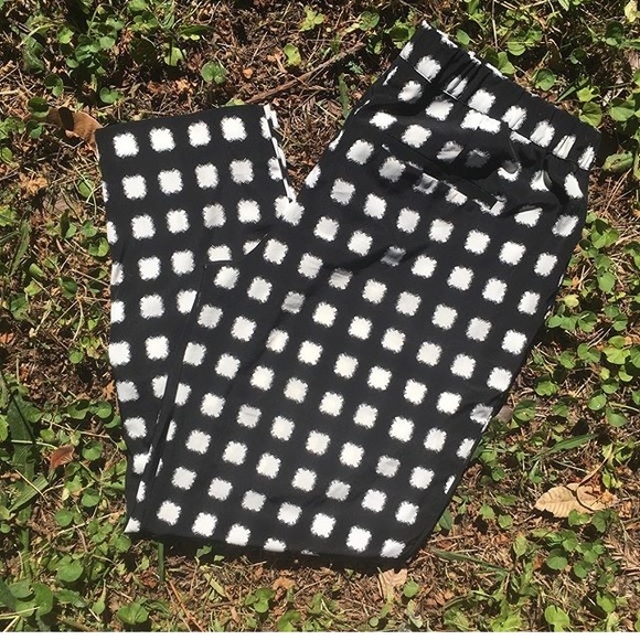 Chico's Pants - Mod Vintage Black and White Pants